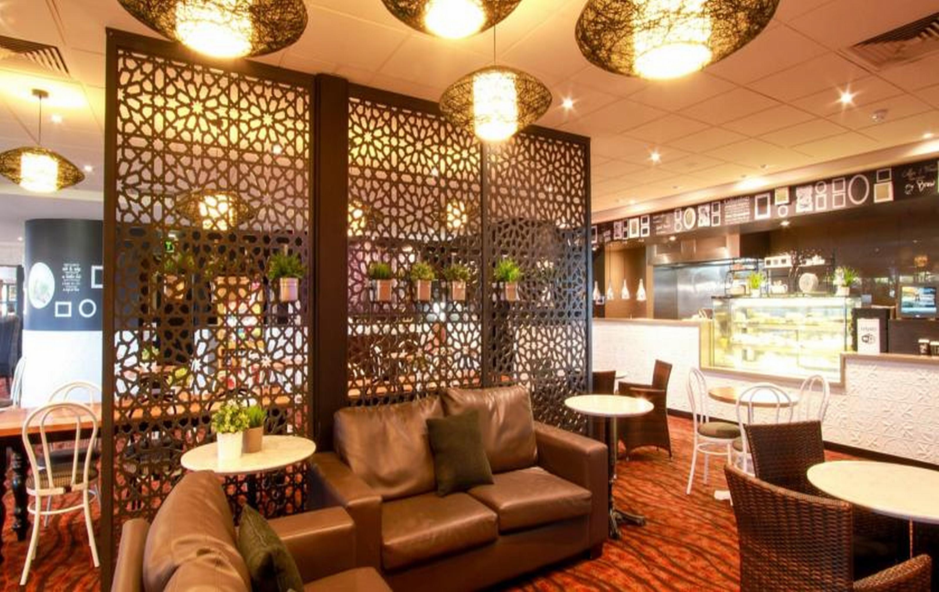 Ibis Styles The Entrance Hotel Exterior foto