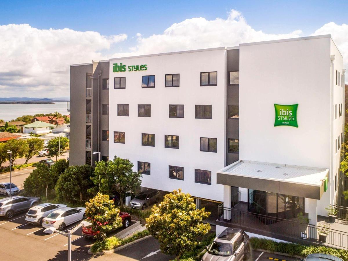 Ibis Styles The Entrance Hotel Exterior foto