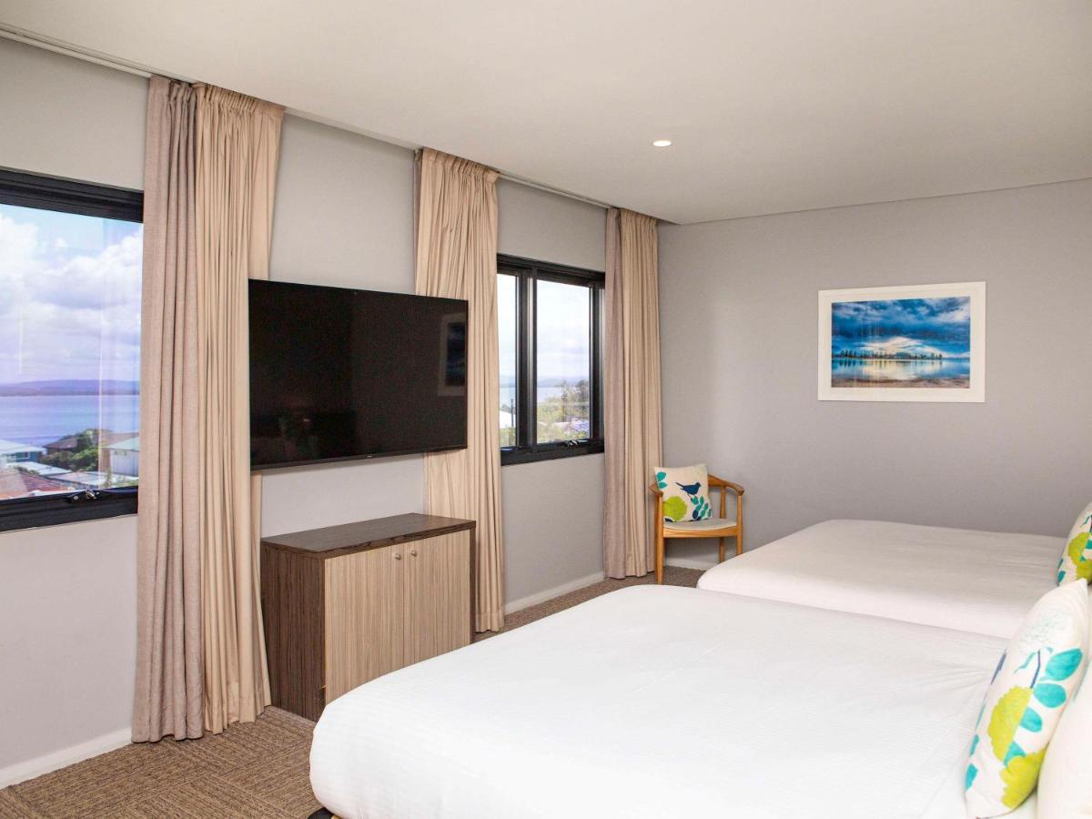 Ibis Styles The Entrance Hotel Exterior foto