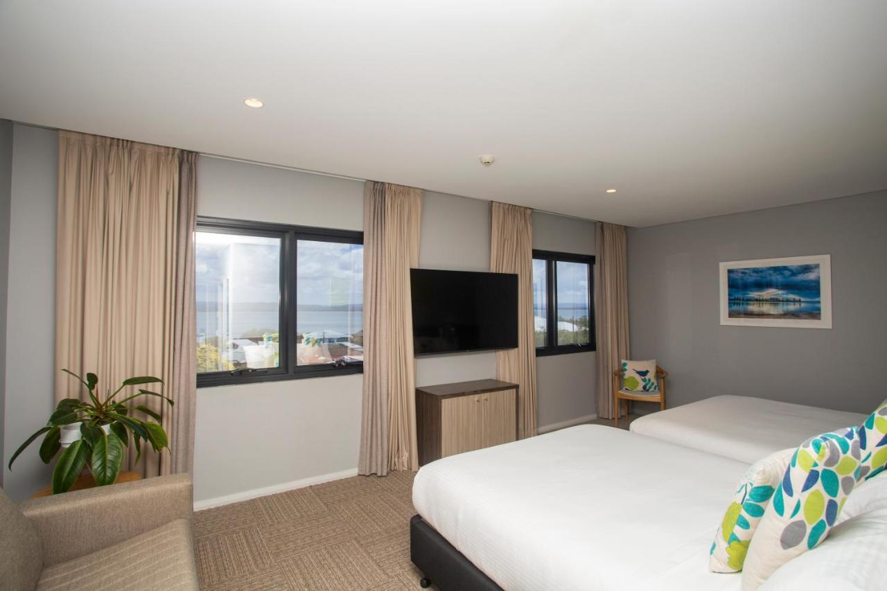 Ibis Styles The Entrance Hotel Exterior foto