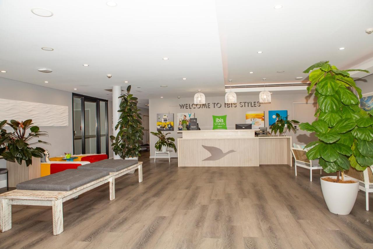 Ibis Styles The Entrance Hotel Exterior foto
