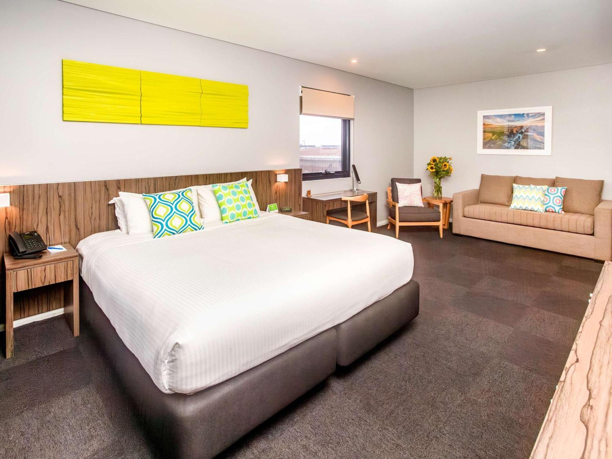 Ibis Styles The Entrance Hotel Exterior foto