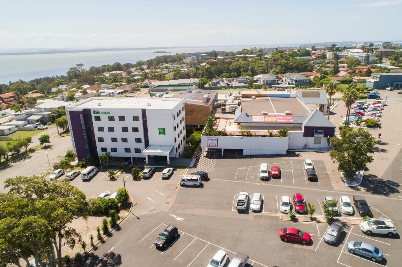 Ibis Styles The Entrance Hotel Exterior foto