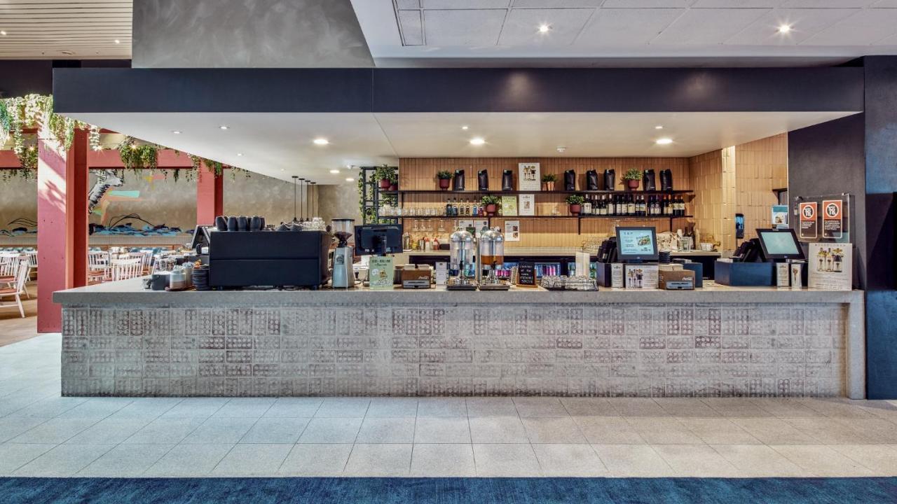 Ibis Styles The Entrance Hotel Exterior foto